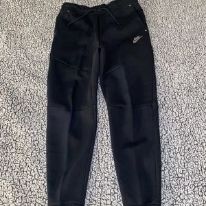 Nike Tech Joggers